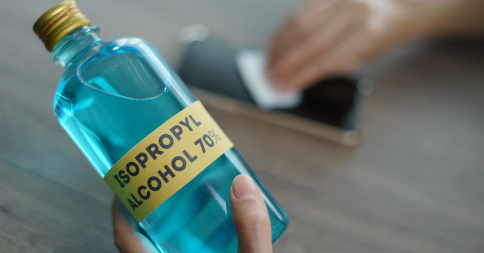 Descubra quais os cuidados no uso de álcool isopropílico!