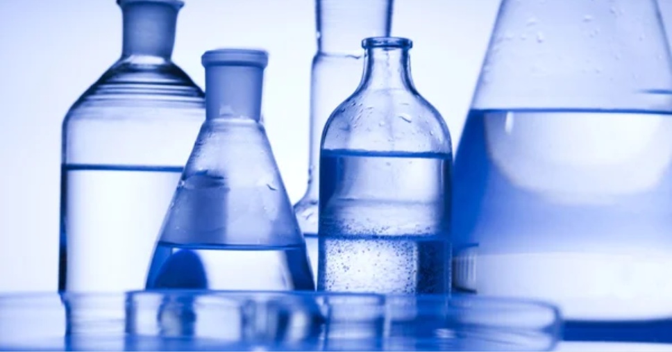 Como escolher o solvente para limpeza técnica ideal?